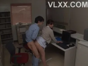 Em hàng xóm say xỉn vào nhầm nhà ông chú ế vợ